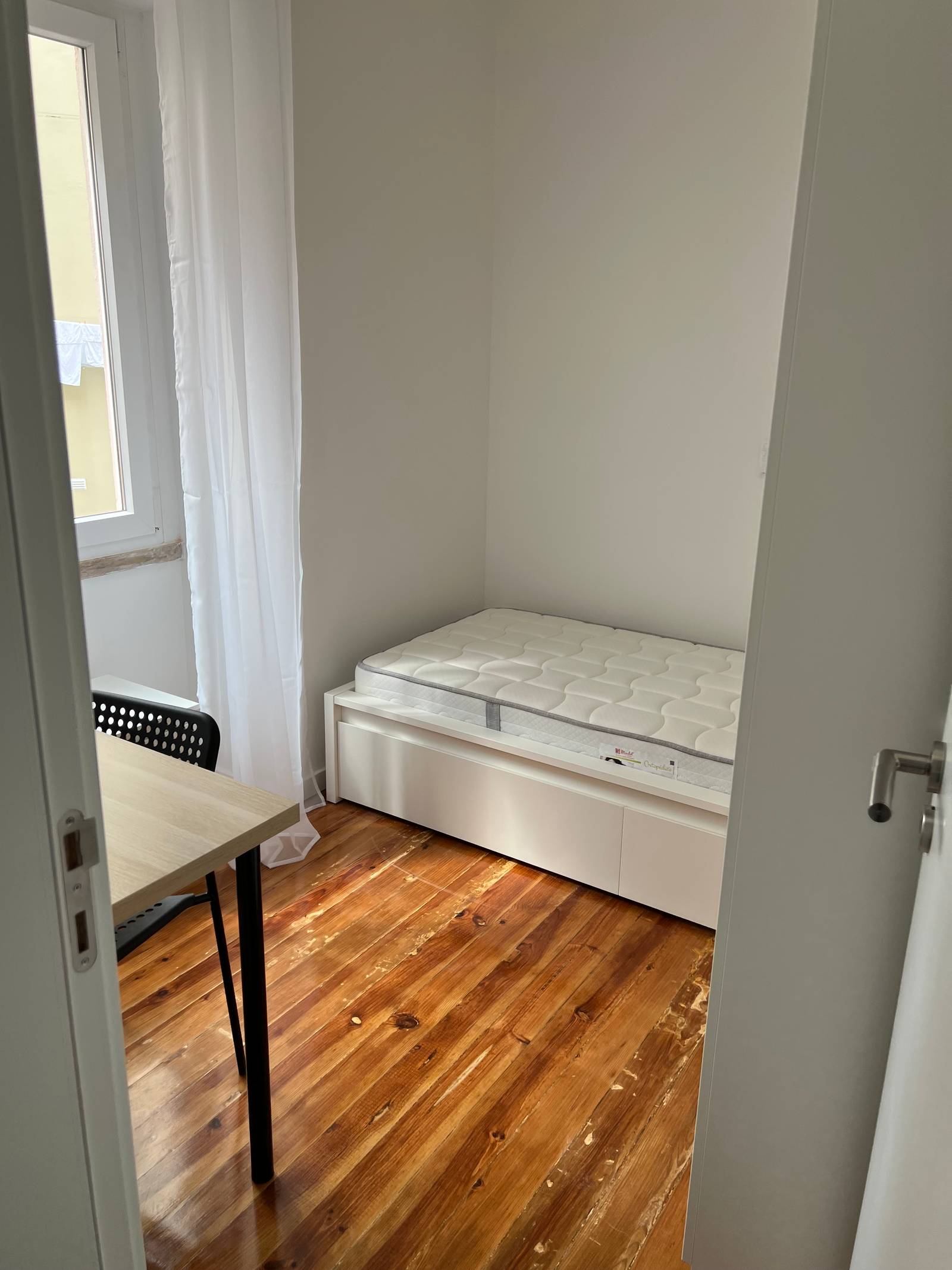 Quarto Single 6